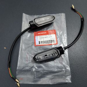 2PCS ไฟเลี้ยว LED ขวาซ้าย Vario 125 150 ใหม่ CBR CB150R ADV K59 Original Honda