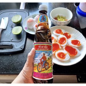 ซีอิ๊ว ตรารถมอเตอร์ไซค์ ซีอิ๊วดำเค็ม เจทานได้ (ขวดใหญ่525มล.) ของดีบ้านแพ้ว สมุทรสาครรสชาติที่เป็นเอกลักษณ์ไม่เหมือนใคร
