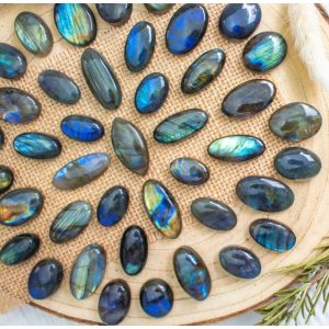 1 PC Random Pick 2-3 cm Size of Labradorite Crystal mix Shape Cabochon