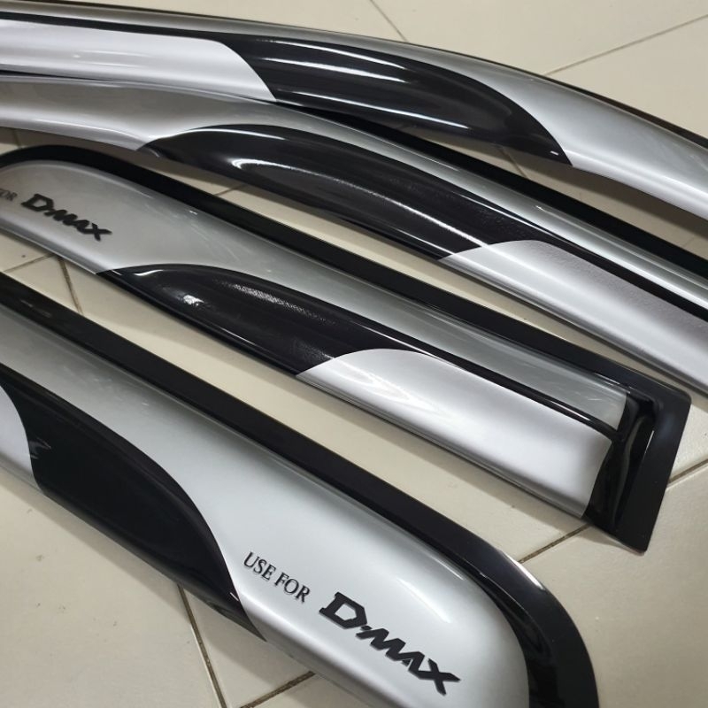 คิ้วรถยนต์ กันสาด isuzu d-max ทรง mugen แคปและ4ประตู ใส่ปี 2002-2011 / บรอนซ์ตัดดำ