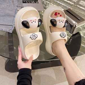 Jukoy รุ่นใหม่แนะนำ รองเท้าแตะแบบสวม มาพร้อมตัวติดสุดน่ารักมีให้เลือก 3 สี งานเสริมส้นให้สุดจึ้ง น่ารักมากๆสาวๆห้ามพลาด