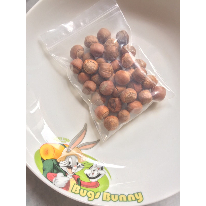 เฮเซลนัท แบ่งขาย ขนาด20และ40กรัม ชุดละ20และ35บาท