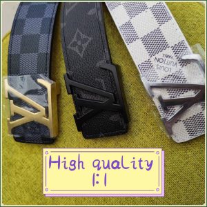 Cowhide High-End LV เข ็ มขัดลําลองแฟชั ่ น All-Match Letter Smooth Buckle Belt