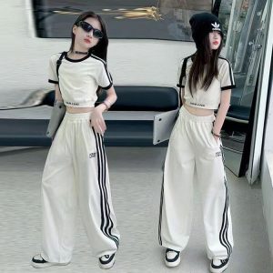 ชุดเด็กผู้หญิงฤดูร้อน 2025 อายุ 3-14 ปี สไตล์เกาหลี แขนสั้น ชุดสองชิ้น ใส่ได้ทั้งเล่นและแต่งตัวสบายๆ