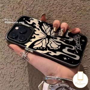 Creative Vintage Graffiti Dreamy ผีเสื้อสีดําสําหรับ IPhone 16 11 14 15 13 12 Pro Max 7Plus 7 16 8 Plus XR XS Max X SE ผีเสื้อสีม่วงหรูหราชุบโลหะปก