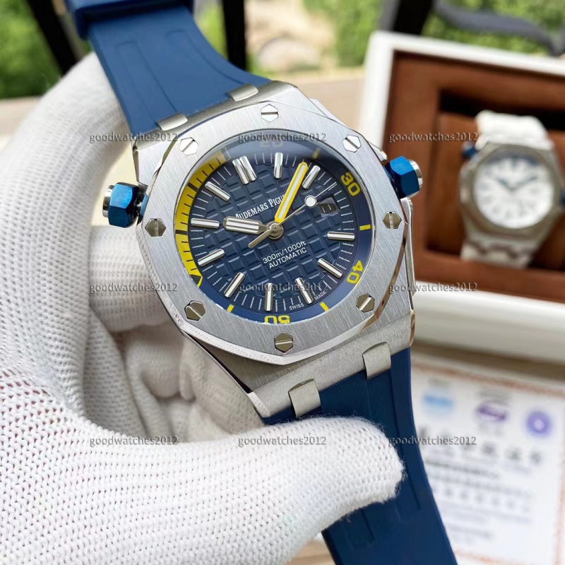 นาฬิกาสปอร์ตหรูสำหรับผู้ชาย นาฬิกาผู้ชาย ระบบกลไกอัตโนมัติ สายสแตนเลสและยาง กันน้ำ ขนาด 42 มม. คุณภาพสูง