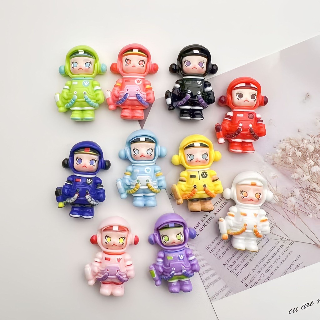 [3 @] ใหม่การ์ตูนจัสมินนักบินอวกาศเรซิ่นอุปกรณ์เครื่องประดับการ์ตูน ทําเอง พวงกุญแจถ้วยน้ําเครื่องเขียนตู้เย็นแพทช์ตู้เย็นสติกเกอร์หลุมอุปกรณ์รองเท้า มล