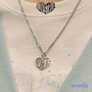 Luvistrue Taeyeon PICK PO สร ้ อยคอหัวใจ