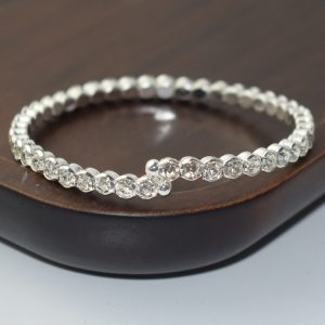 แฟชั่นและเรียบง่ายเครื่องประดับมือคริสตัลซิลเวอร์โกลด์เปิดสร้อยข้อมือสําหรับผู้หญิง