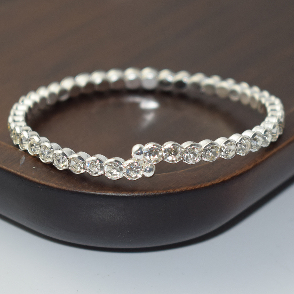 แฟชั่นและเรียบง่ายเครื่องประดับมือคริสตัลซิลเวอร์โกลด์เปิดสร้อยข้อมือสําหรับผู้หญิง