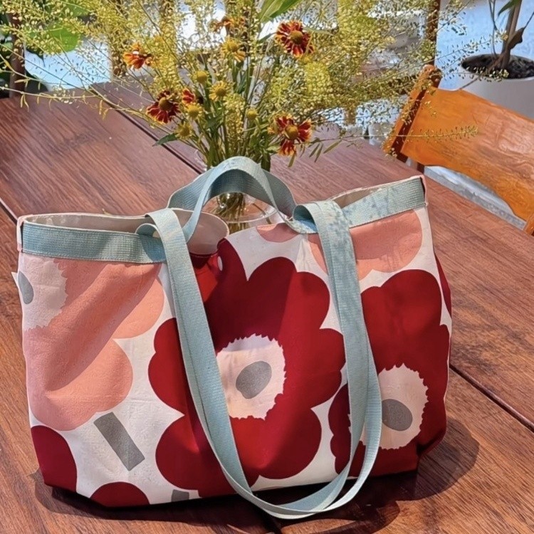 Yao Yaohua กระเป๋าผ้าใบถักขนาดใหญ่ความจุสไตล์ใหม่ Tote ดอกไม้กระเป๋าถือกระเป๋าไหล่ถัง Leisure Commuter