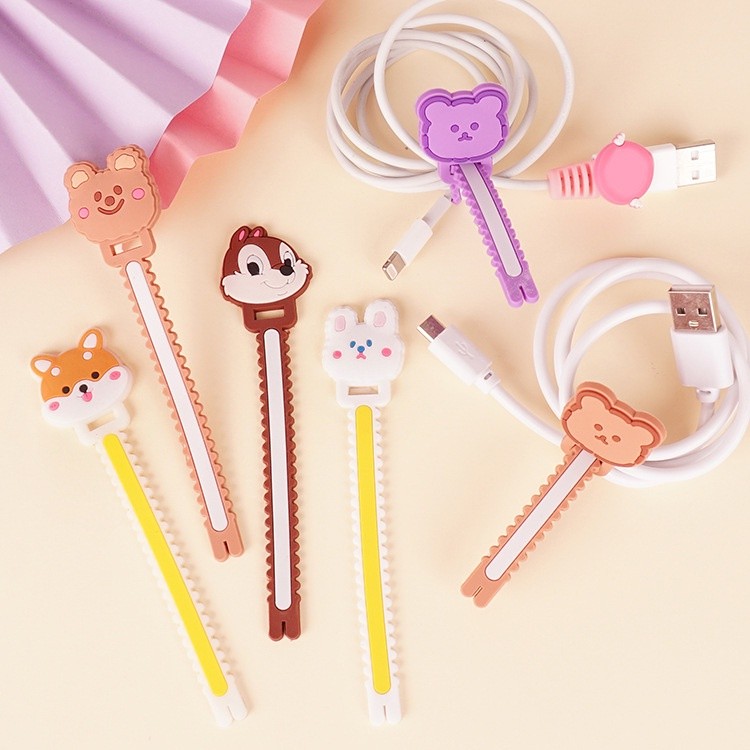 ที่เก็บสายโทรศัพท์หูฟังคลิปการจัดการสายไฟ 3 รูสาย Storge ผู้ถือคลิปสายข้อมูล Bobbin Winder สายรัด