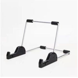 แท็บเล็ตพีซีเดสก์ท็อปยืนสากลมัลติฟังก์ชั่ปรับแบบพกพาขนาดกะทัดรัดสนับสนุนคลิปยึดสีสุ่มสีดํา