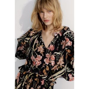 H&M(เอชแอนด์เอ็ม) เสื้อเบลาส์พร้อมคอระบาย ผู้หญิง 1295532_2