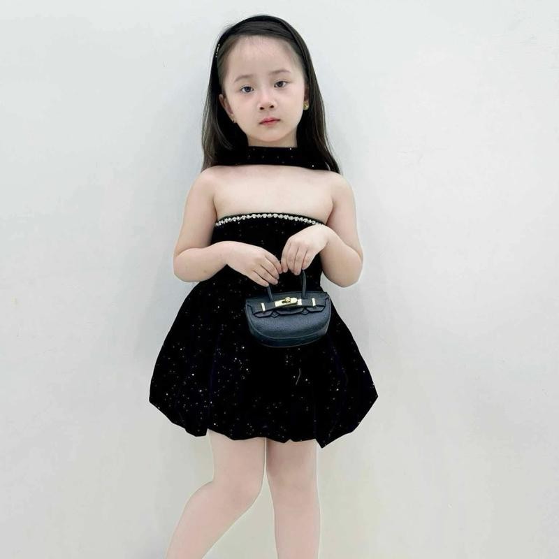 เดรสกิลเตอร์ คล้องคอ วิบวับๆ