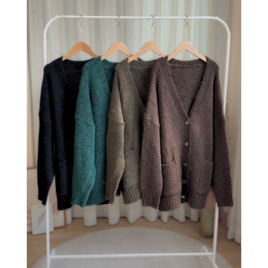 Premium Soft Knit Outerwear | เสื้อนิตกันหนาวผ้านุ่มละลาย อกหน้าผ้า 58″ | คอวีลึก ลูกคุณ ลุคนางเอกซีรีย์ส์