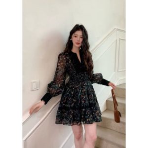 ชุดเดรสคอวีแขนยาวสำหรับผู้หญิง สไตล์ฝรั่งเศส มีลายลูกไม้ละเอียด เหมาะสำหรับโอกาสต่างๆ