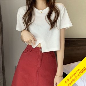 เสื้อครอปเอวลอยแขนสั้นผู้หญิง สีพื้น สีดำ Oversize เสื้อผ้ามินิมอลแฟชั่นวัยรุ่นน่ารัก เสื้อยืดสวยๆ สไตล์เกาหลี มาใหม่