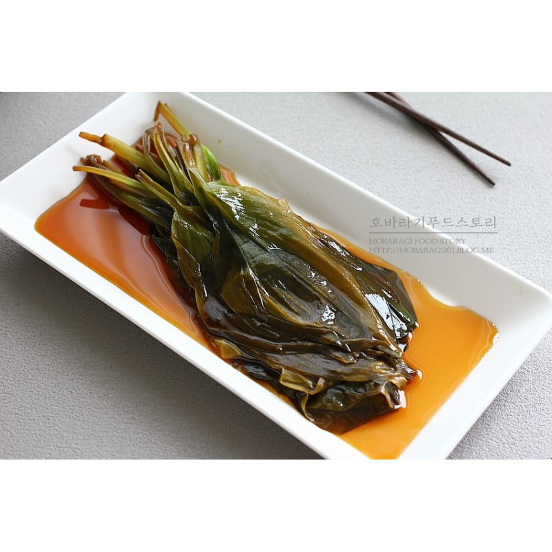 พร้อมส่ง 명이나물 เครื่องเคียง ใบกระเทียมป่าดองซีอิ้ว Ilga Pickled Wild Garlic Leaves in Soy Sauce