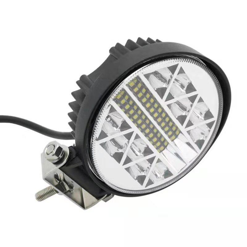 FS LED เเพค 1ชิ้น สว่างตาเเตก! ไฟสปอร์ตไลท์ ไฟช่วยตัดหมอก สามารถกระพริบได้ 12V-24V เเสงขาว