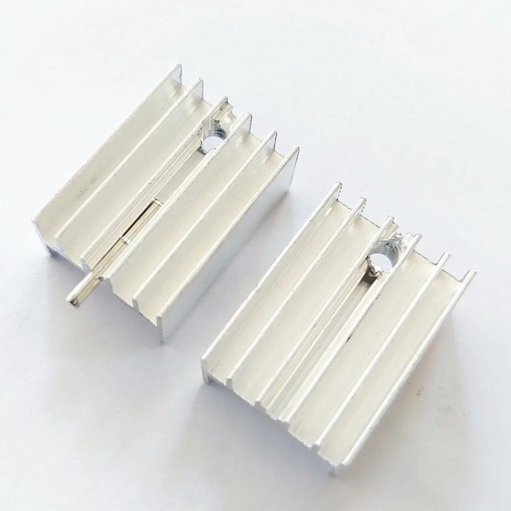 Heat Sink ฮีตซิงก์ แผ่นระบายความร้อน 20x15x10 mm