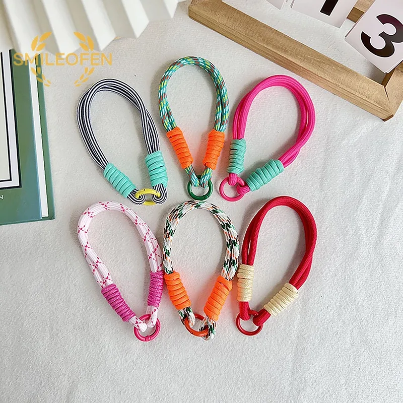 [Smileofen] ใหม่ สายโซ่คล้องโทรศัพท์มือถือ กันหาย สีแคนดี้