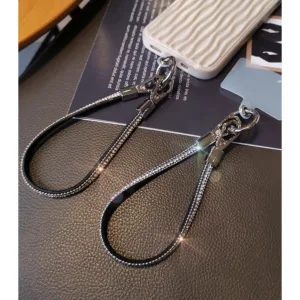 [PYDM] Rhinestone สั้น buling โทรศัพท์มือถือเชือกเส้นเล็กหนังข้อมือผู้หญิงอินเทรนด์ Lanyard Hand Chain แฟชั่น ins สไตล์ใหม่ Anti-Lost เคสโทรศัพท์ Charm