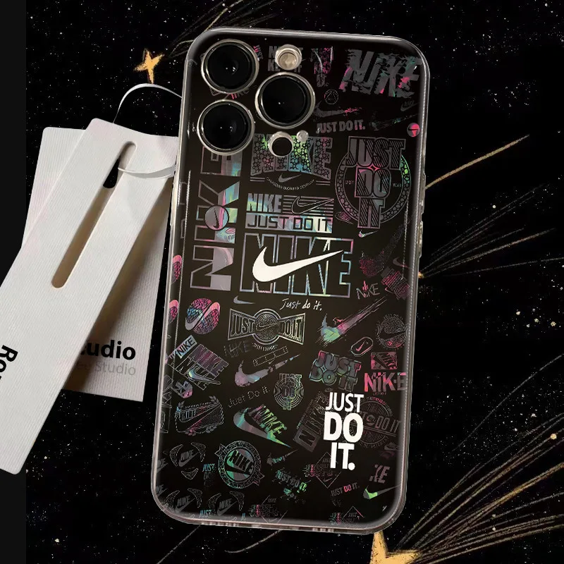 เคสไอโฟน 15/14/13/12/11 Pro max Fashion Label ซิลิโคน กันกระแทก Compatible Case iPhone 11