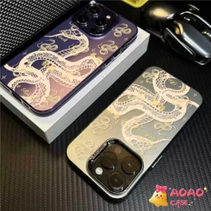 เคสไอโฟน 11 สำหรับ iPhone 15 13 16 11 14 12 Pro Max 7 8 16 15 14 Plus XR X XS Max ตัวอักษรงูสีทองสร้างสรรค์อาวุโสปกอ่อน